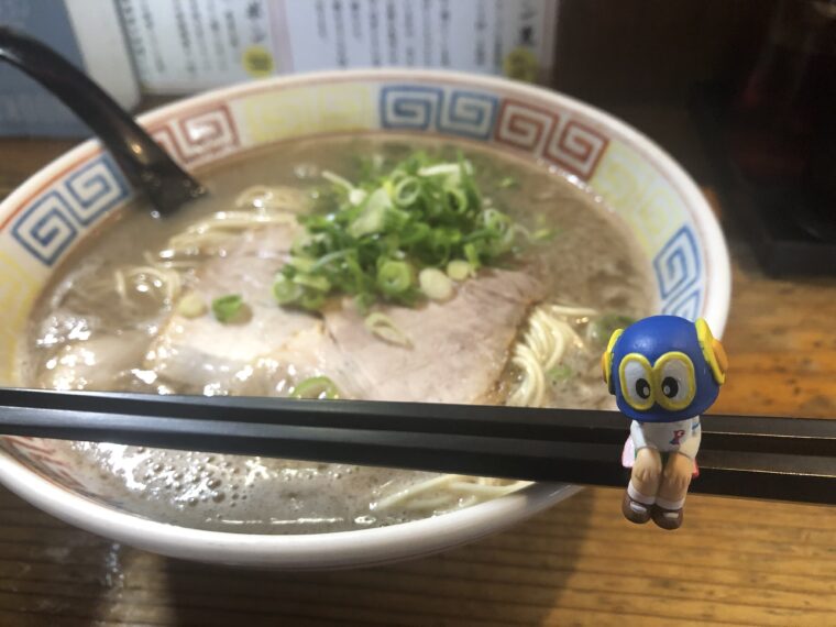 ラーメン斜め画像