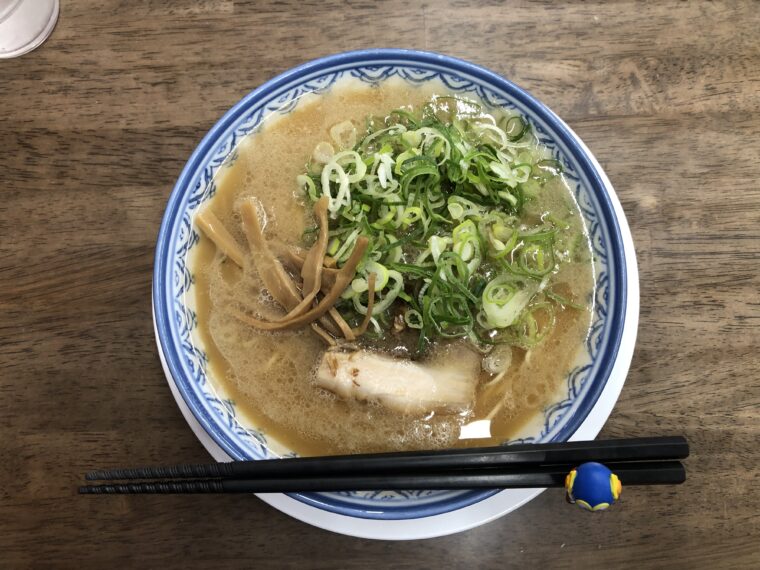 元祖赤のれん 雄ちゃんラーメン真上